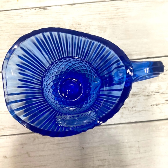 Vintage Avon Cobalt Blue Mt Vernon Creamer/Small Pitcher - Picture 5 of 7